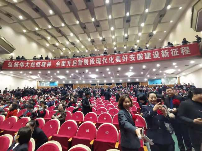 我院熊煜、蘆瑩瑩榮獲安徽省抗擊新冠肺炎疫情“先進(jìn)個(gè)人”稱號(hào)(圖2)