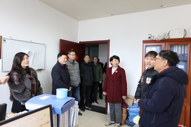 2021新春上班第一天，院領導班子慰問廣大醫(yī)護職工(圖10)