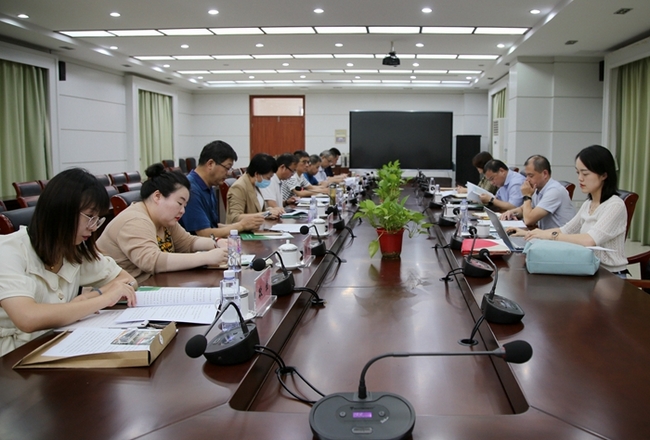 市發(fā)展和改革委員會來安徽中醫(yī)藥高等?？茖W校調研指導工作(圖1)
