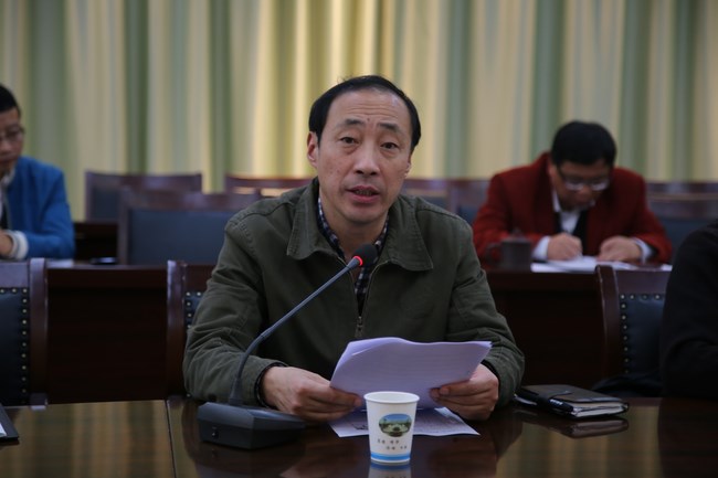 我院領(lǐng)導(dǎo)班子參加學(xué)校黨委“三嚴三實”專題學(xué)習(xí)研討會(圖2)