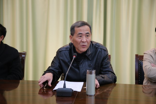 我院領(lǐng)導(dǎo)班子參加學(xué)校黨委“三嚴三實”專題學(xué)習(xí)研討會(圖3)