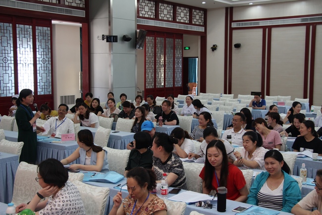 民主決策，科學(xué)管理——各代表團(tuán)分組討論(圖4)