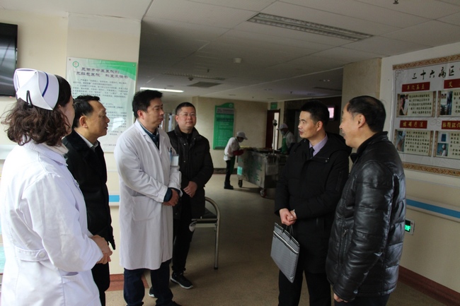 節(jié)前市衛(wèi)計委副主任王少華一行調(diào)研卒中、胸痛等五大中心建設(shè)情況(圖4)