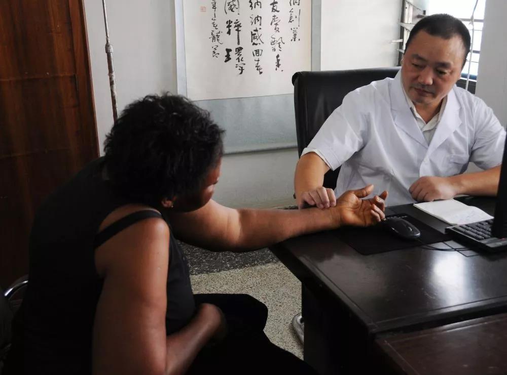 讓中華瑰寶為呵護(hù)人類健康再放異彩！我國(guó)中醫(yī)藥傳承創(chuàng)新發(fā)展邁進(jìn)新時(shí)代(圖7)