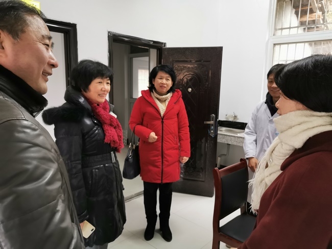 情系駐村醫(yī)生 助力脫貧攻堅——市衛(wèi)健委、市中醫(yī)院領(lǐng)導(dǎo)帶隊慰問我市“百醫(yī)駐村”醫(yī)生(圖4)