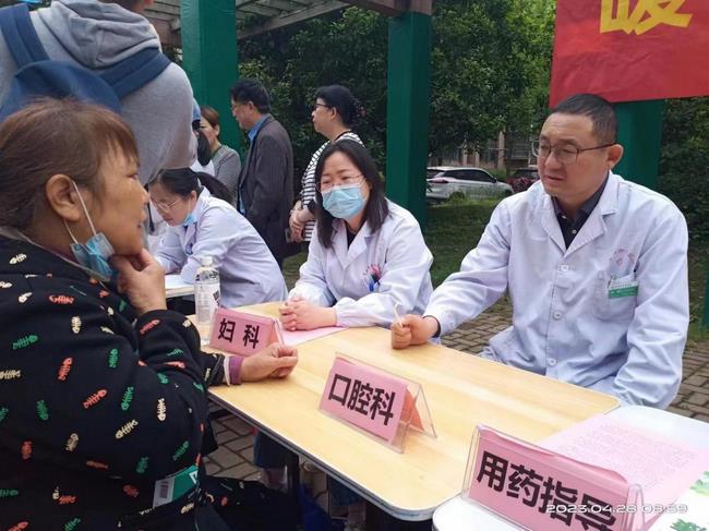 【暖民心在行動】我院口腔科農工黨員參加健康口腔義診活動(圖2)