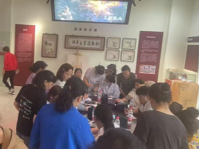 連續(xù)八年 服務(wù)超萬(wàn)人次——蕪湖市中醫(yī)醫(yī)院高血壓中心2025年血壓測(cè)量和房顫篩查大型健康公益活動(dòng)即將啟動(dòng)(圖4)